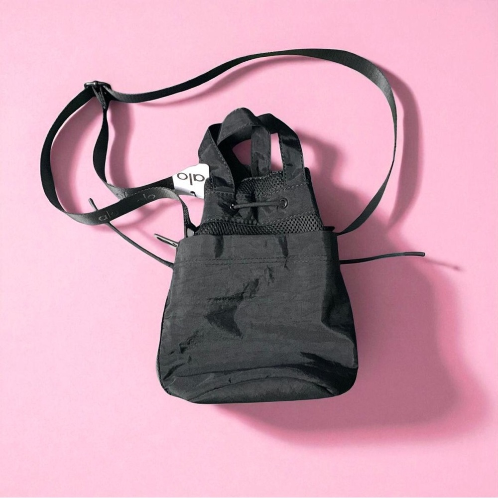 ALO Yoga Black Crossbody Bag - Picture 3 of 8
